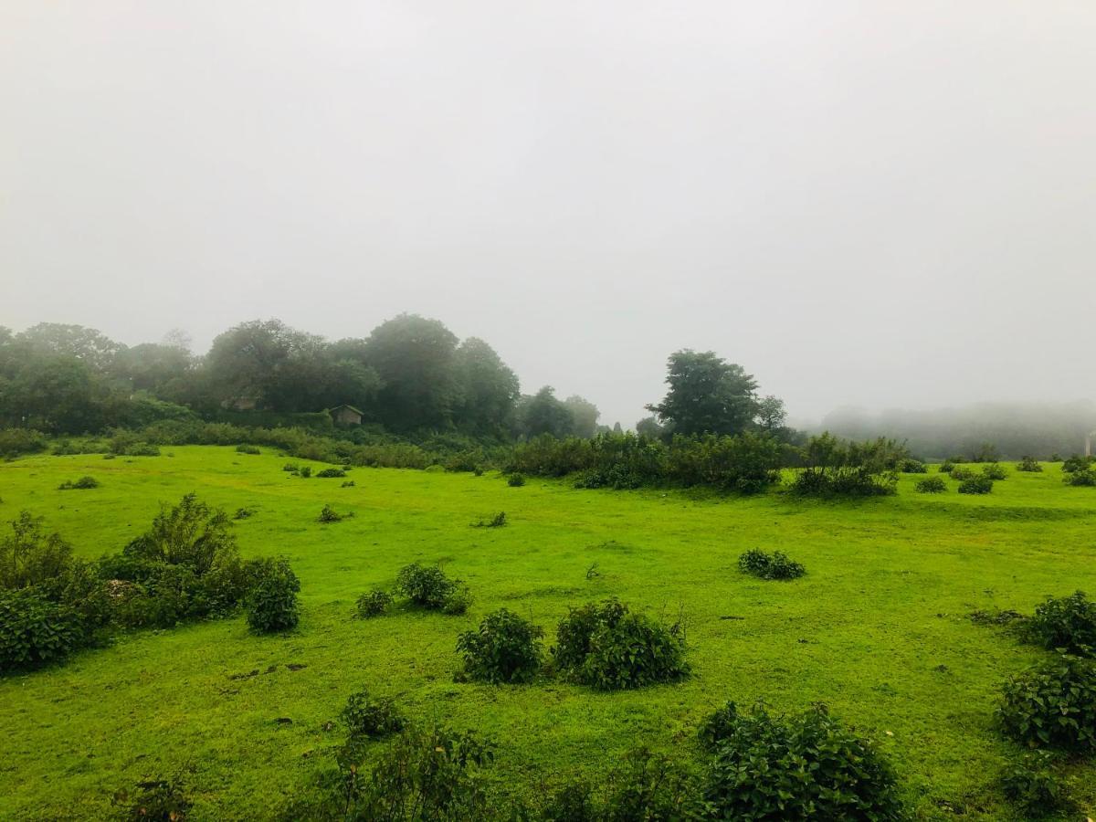 Royal Meadows - Igatpuri Bungalow B Kültér fotó