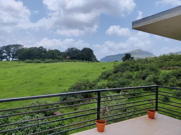 Royal Meadows - Igatpuri Bungalow B Kültér fotó